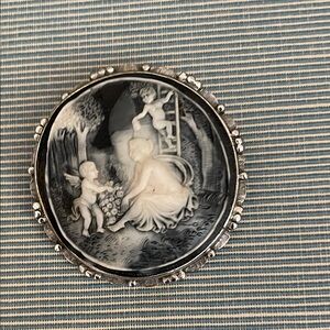 Vintage Silver Cameo Brooch